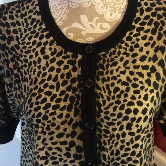 ⛵️Sale🌺Leopard print short sleeve cardigan - Picture 2 of 4
