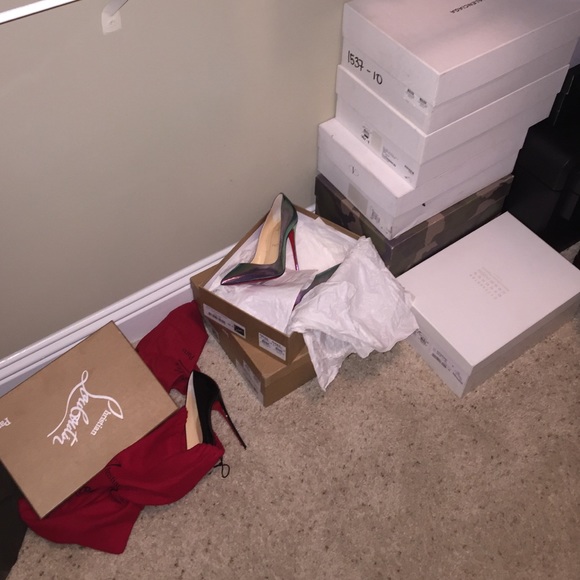 Everything for sale - Picture 1 of 1