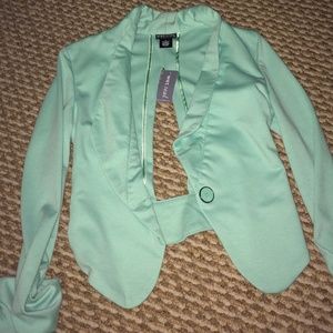 Blazer with open back slit