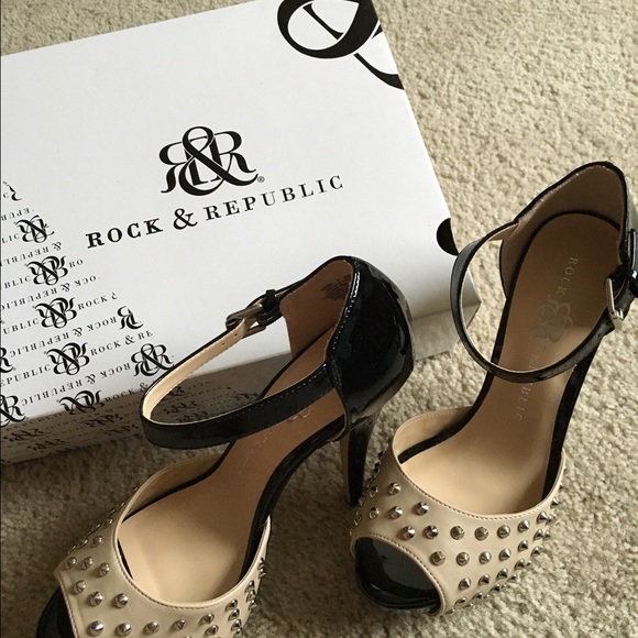 Rock and Republic spike pumps - Picture 2 of 2