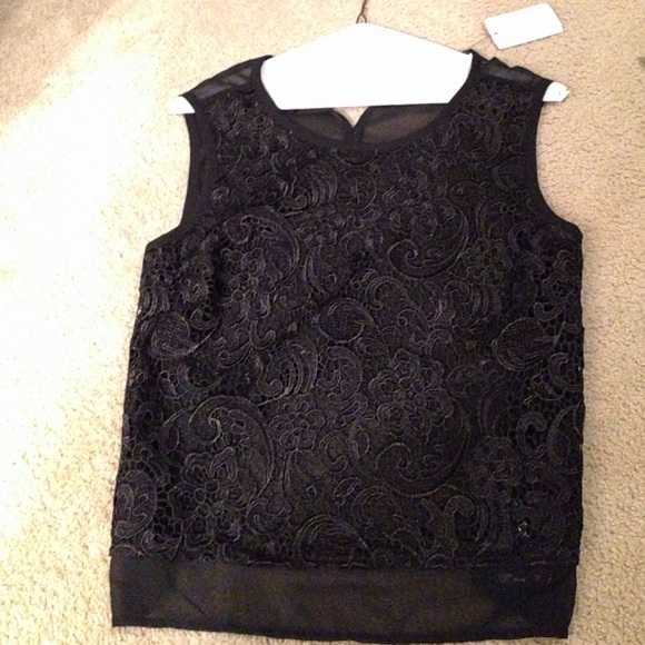 black lace/ chiffon cropped/shorter top