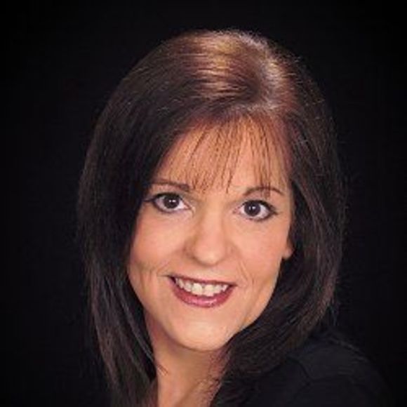 Meet your Posher, Pamela - Picture 1 of 1