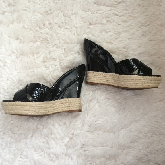 SOLD - Picture 2 of 4