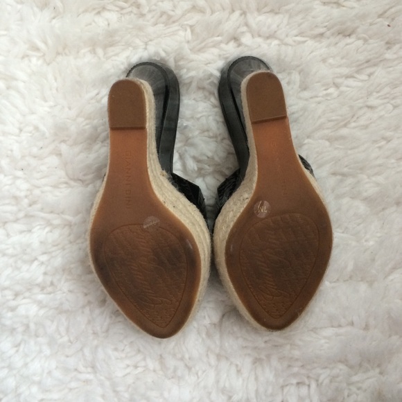 SOLD - Picture 3 of 4