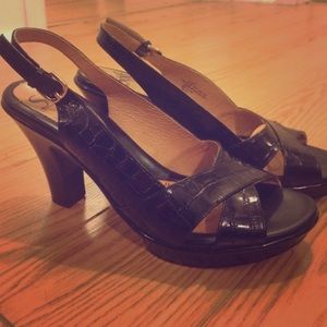 Sofft leather heels