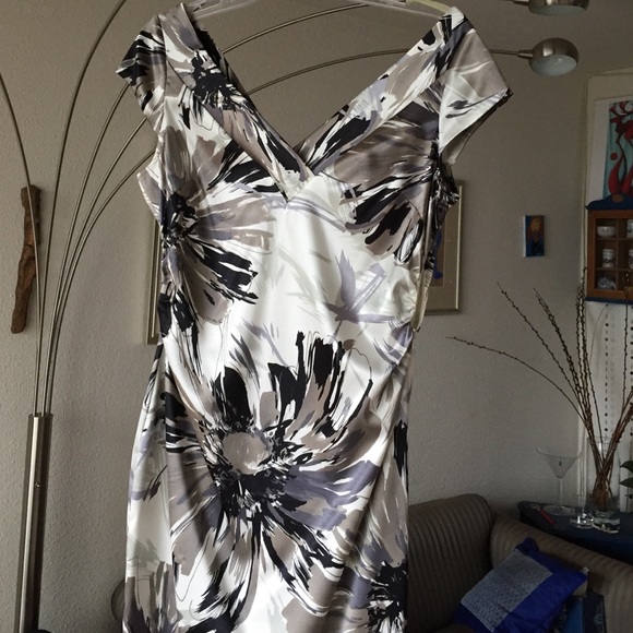 Maggy of London silk dress