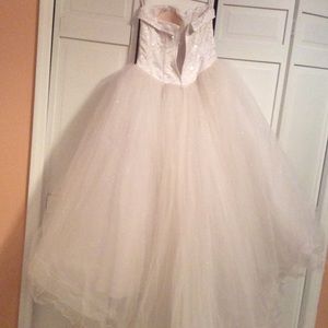 Wedding dress