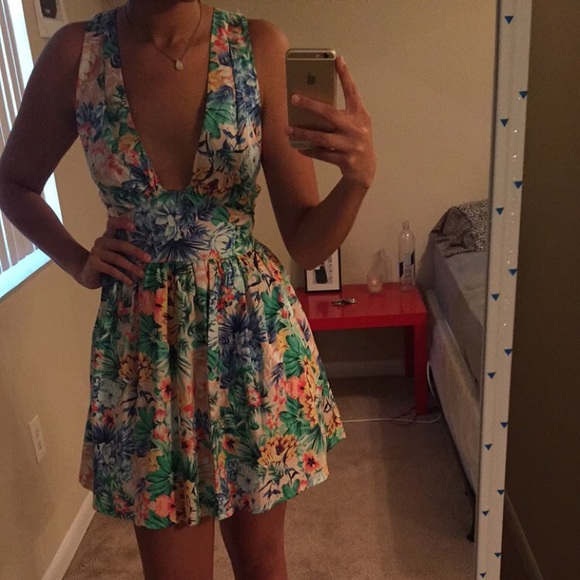Floral V Dress with Bow