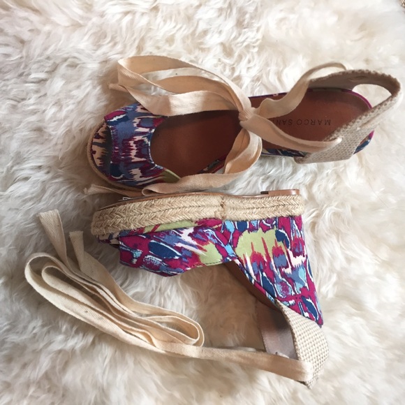 Retro print espadrille wedges. - Picture 2 of 2