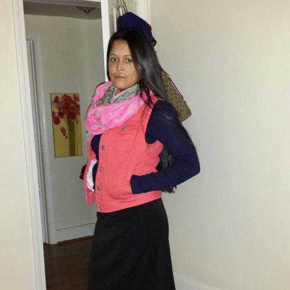 Meet your Posher, Marlin - Picture 1 of 1