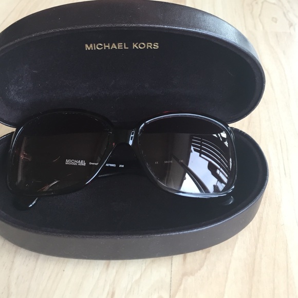 Michael Kors Sunglasses - Picture 1 of 3