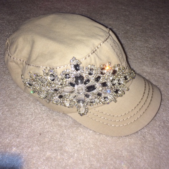 Buckle Accessories - Buckle military hat with bling!