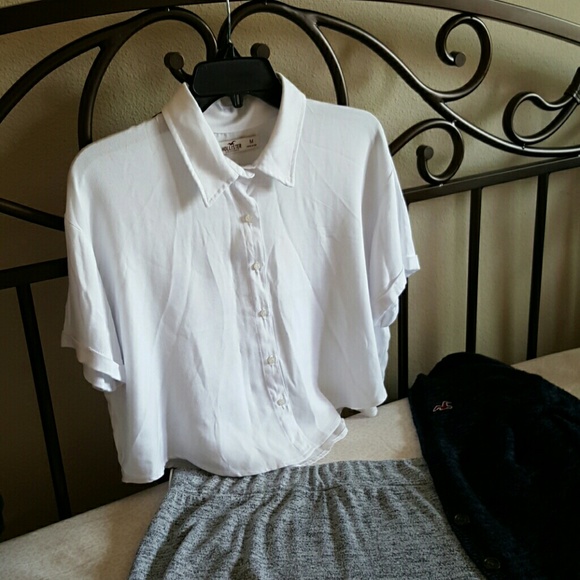White short sleeve button down cropped top.