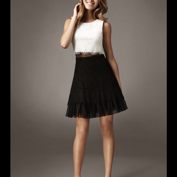 ⭐️ SOLD LOCALLY ⭐️Betsy & Adam Black popover dress - Picture 2 of 3