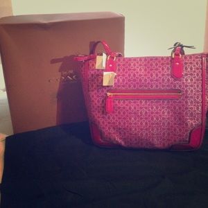 Magenta coach purse!!