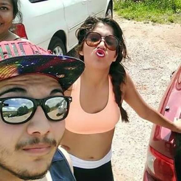 Meet your Posher, Yessania