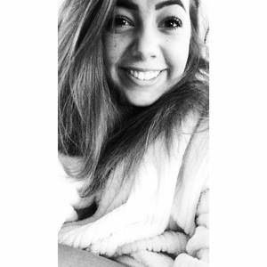 Meet your Posher, Michaela