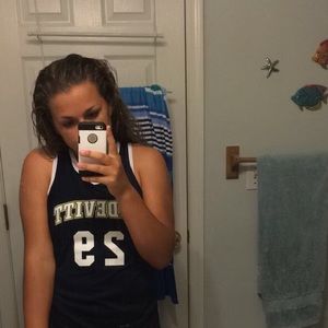 Meet your Posher, Julia