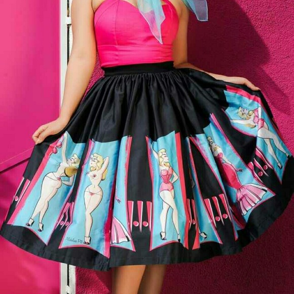 Pinup Couture Jenny Skirt in Burlesque print