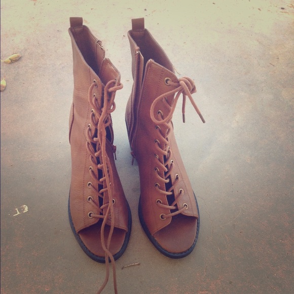 Lace up boots