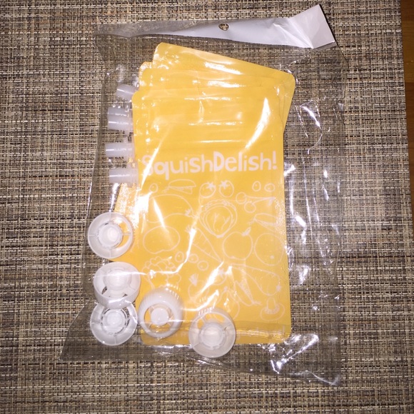 Reusable baby food pouches *BRAND NEW*