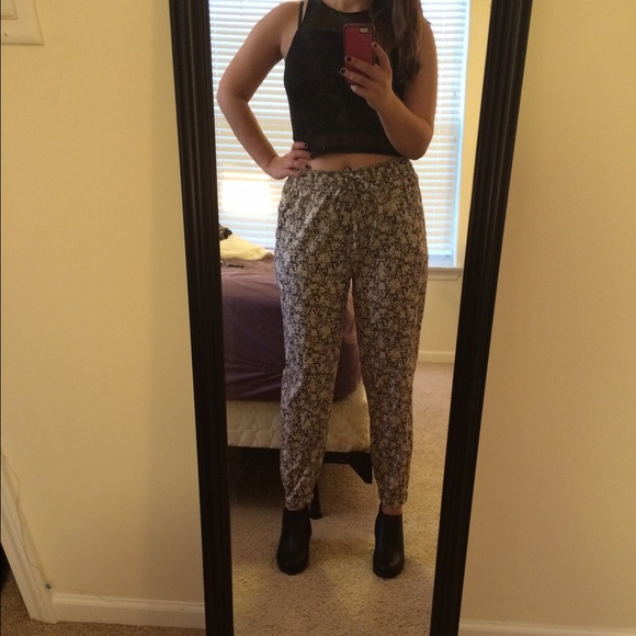 Patterned Pants - Picture 2 of 3