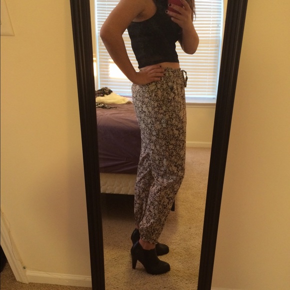 Patterned Pants - Picture 3 of 3