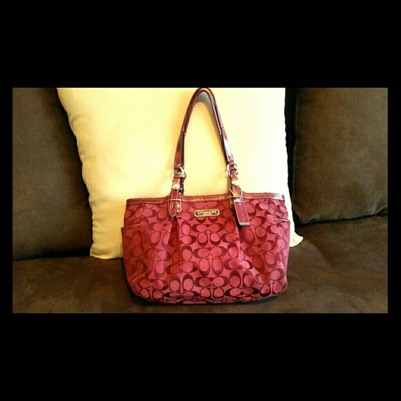 FINAL PRICE!!!! COACH Burgundy Tote Handbag