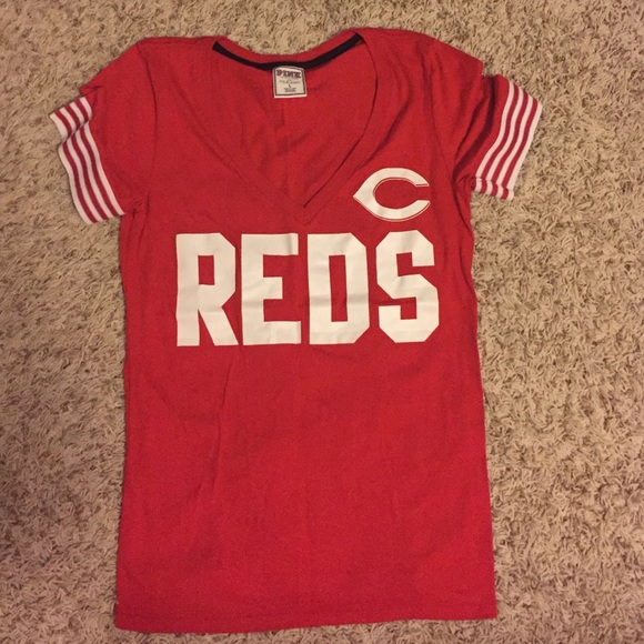 VS Cincinnati Reds tshirt