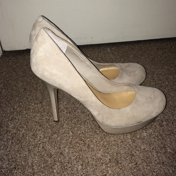 Jessica Simpson Heels - Picture 3 of 3