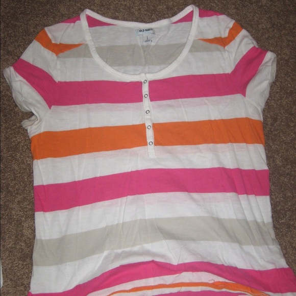Old Navy striped button tee, never been worn!