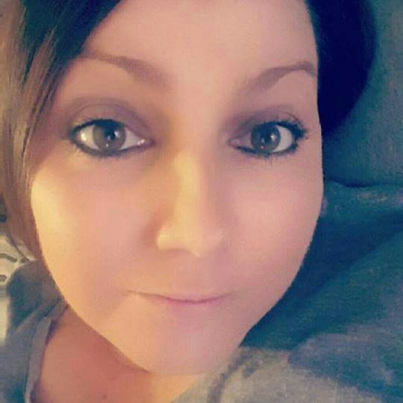 Meet your Posher, Tina - Picture 1 of 1