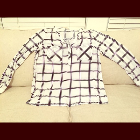 Old Navy White & Navy Blouse