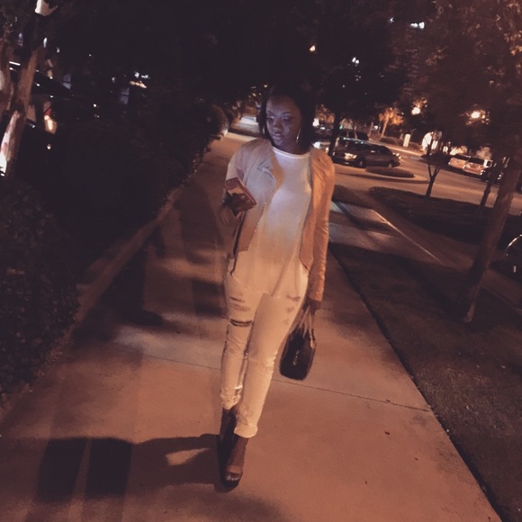 Meet Your Posher, Sc101 ✨👑💋 - Picture 2 of 4