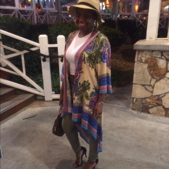 Meet Your Posher, Sc101 ✨👑💋 - Picture 3 of 4