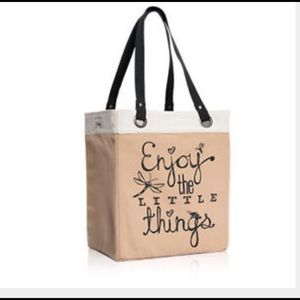 Thirty one essential storage tote