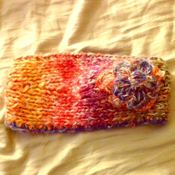 Knit headband with flower