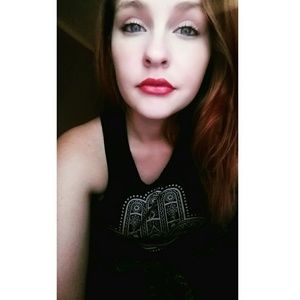 Meet your Posher, Brooke