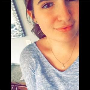 Meet your Posher, Michaela