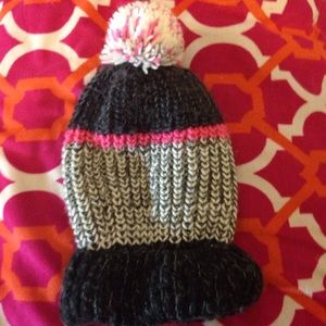 Never Worn Pom Pom Beanie