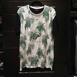 Mens Tshirt⛔️SOLD⛔️