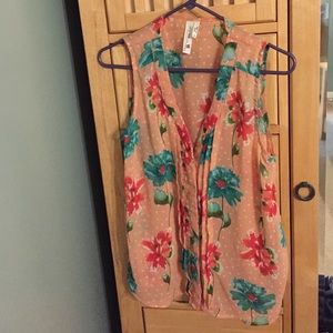 Sleeveless button down