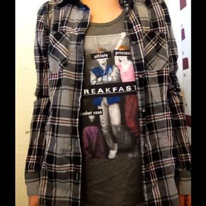 Plaid flannel and The Breakfast Club tank