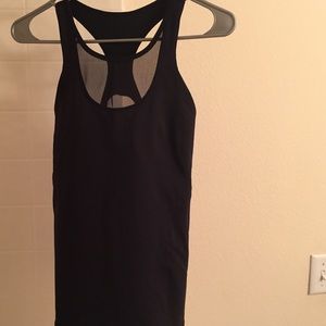 Lululemon Mesh With Me Tank, size 6