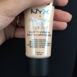 Nyx stay matte but not flat foundation