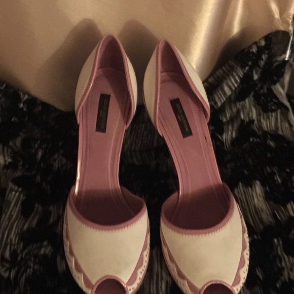 LV white/pink unique shoes - Picture 4 of 4