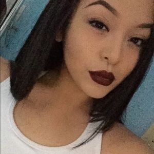 Meet your Posher, Luz