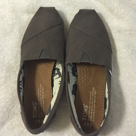 Toms
