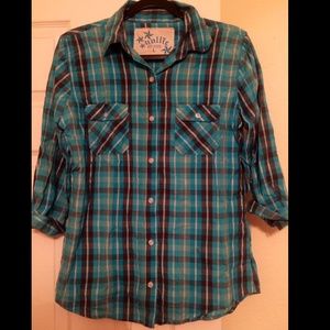 Nollie long sleeve plaid button down