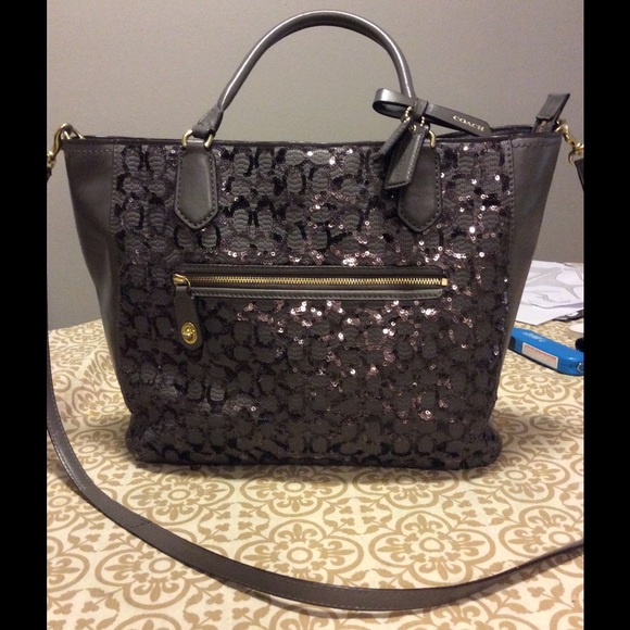 Authentic Coach Poppy Sequin 'C' Purse 💖